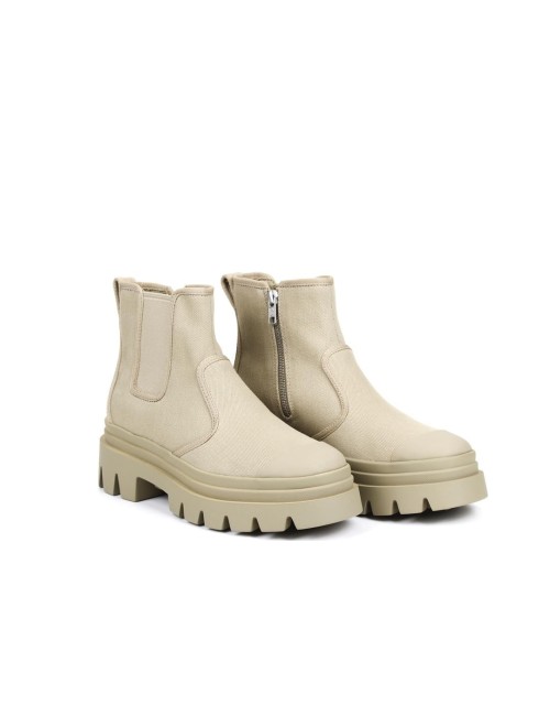 STIEFELETTE POKER