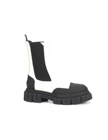 STIEFELETTE Y241