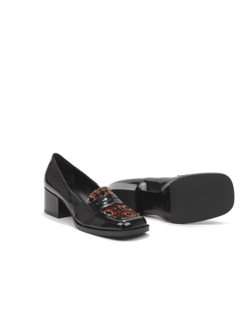SCARPA CON TACCO MT-235