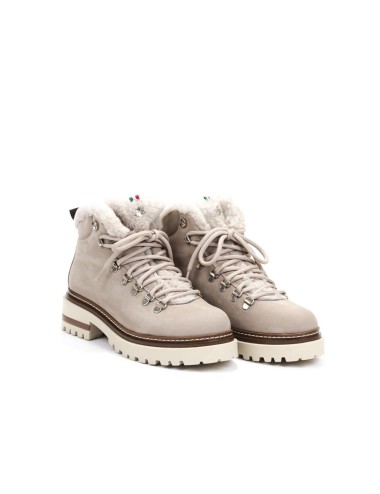 SCHNUERSTIEFELETTE MIT FELL BRAIES