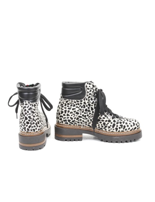 SCHNUERSTIEFELETTE MIT FELL RESIA
