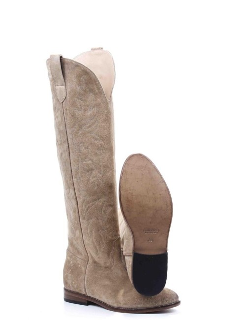 BOOT A5684