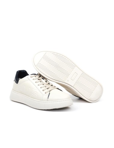 SNEAKER LARRY