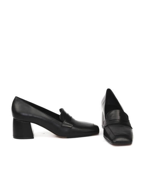 SCARPA CON TACCO SE018