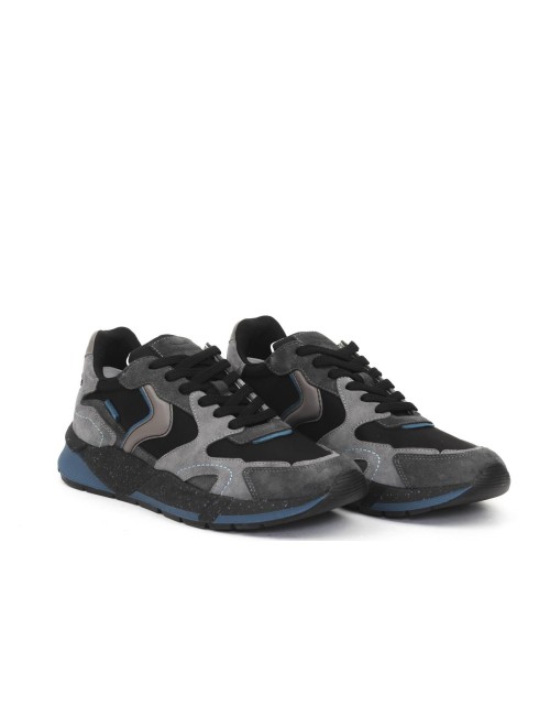 SNEAKER CLUB19