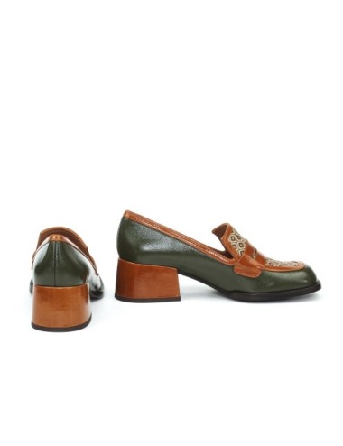 SCARPA CON TACCO BROCHI