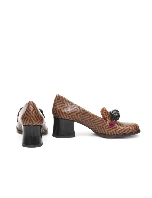 SCARPA CON TACCO TAMARU