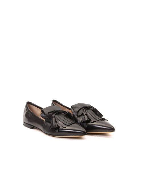 SHOE 1749